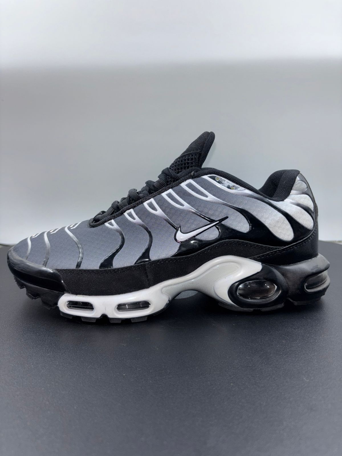 Nike Air Max Plus Grey Black