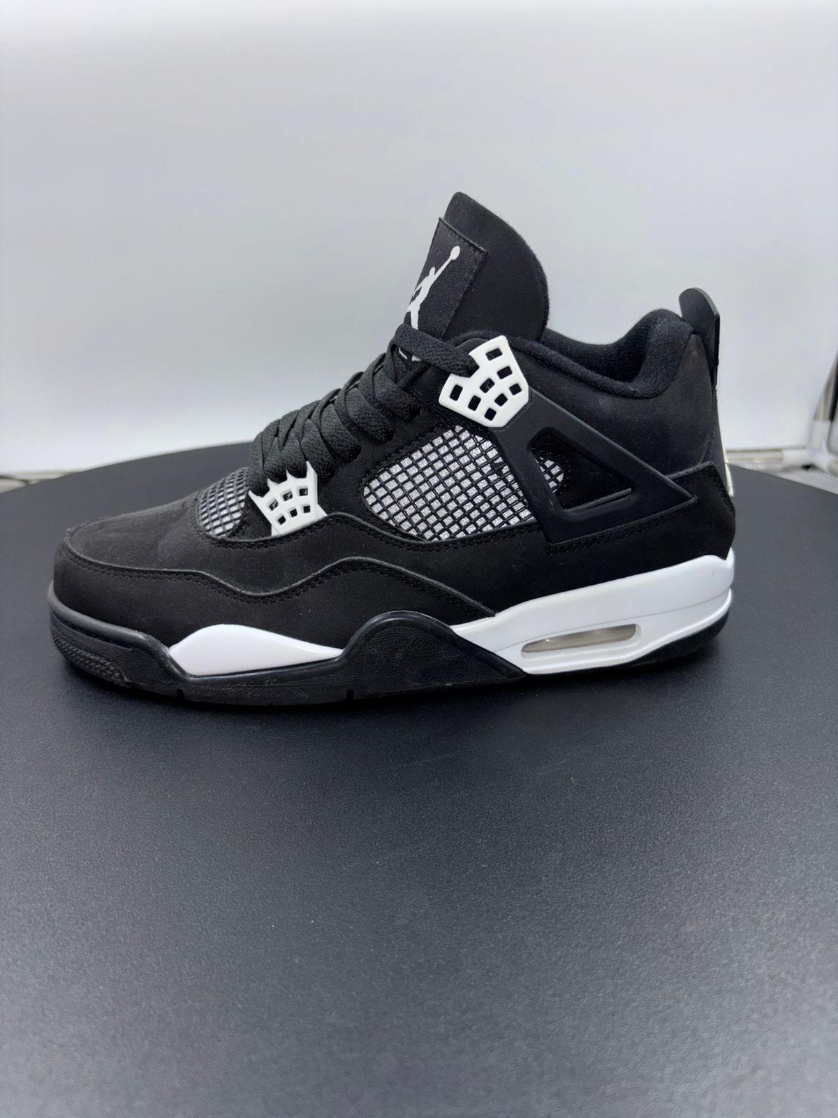 Air Jordan 4 Black White